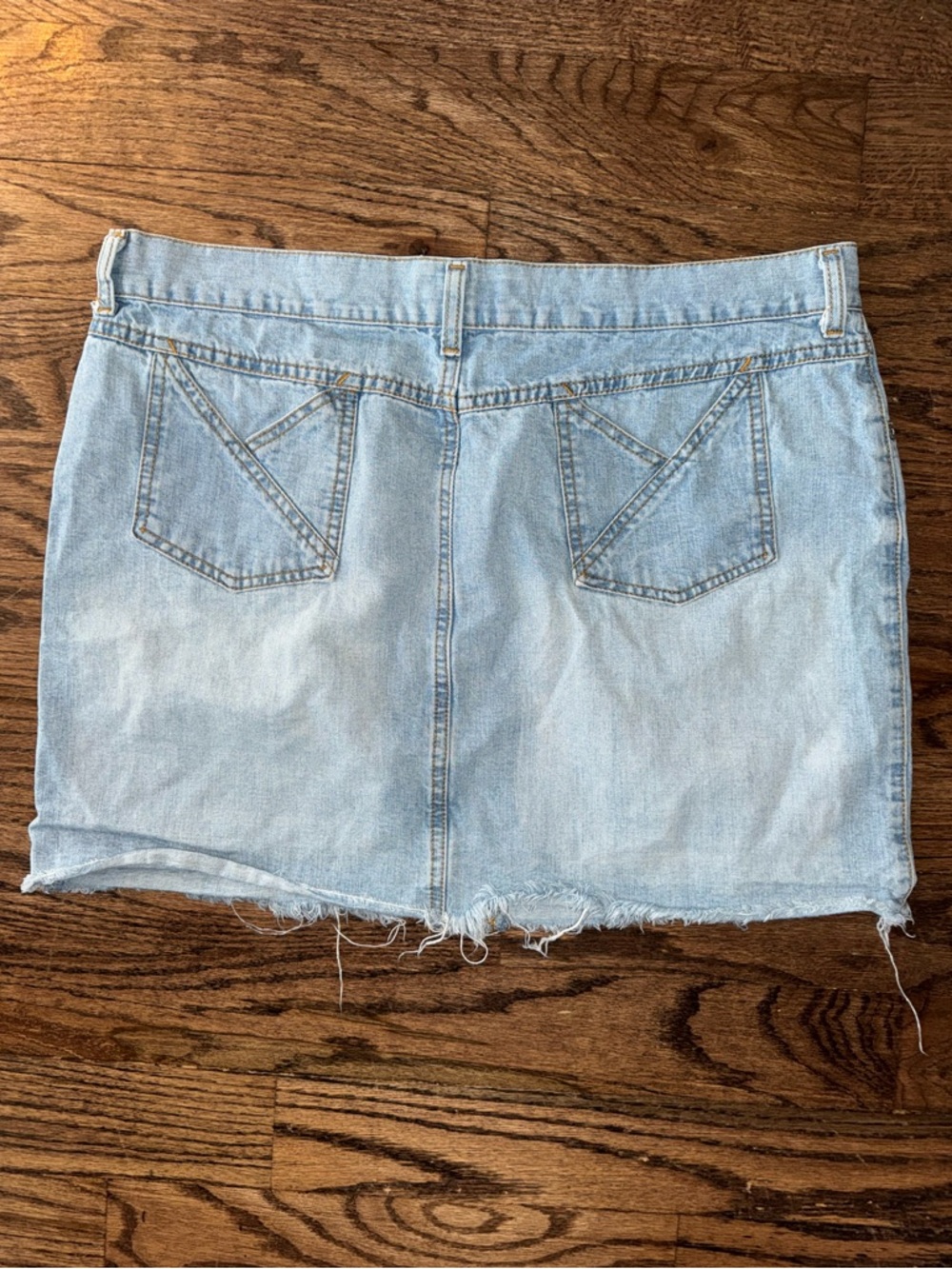 Y2K Vintage Old Navy Tulip Pocket Denim Mini Skirt Light Wash 16 High Rise Jean